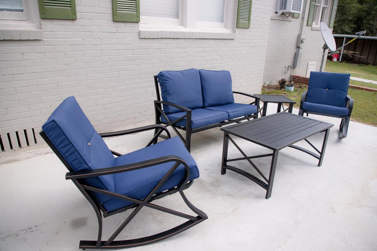 Lawrence Village Bed And Breakfast Swainsboro Екстериор снимка